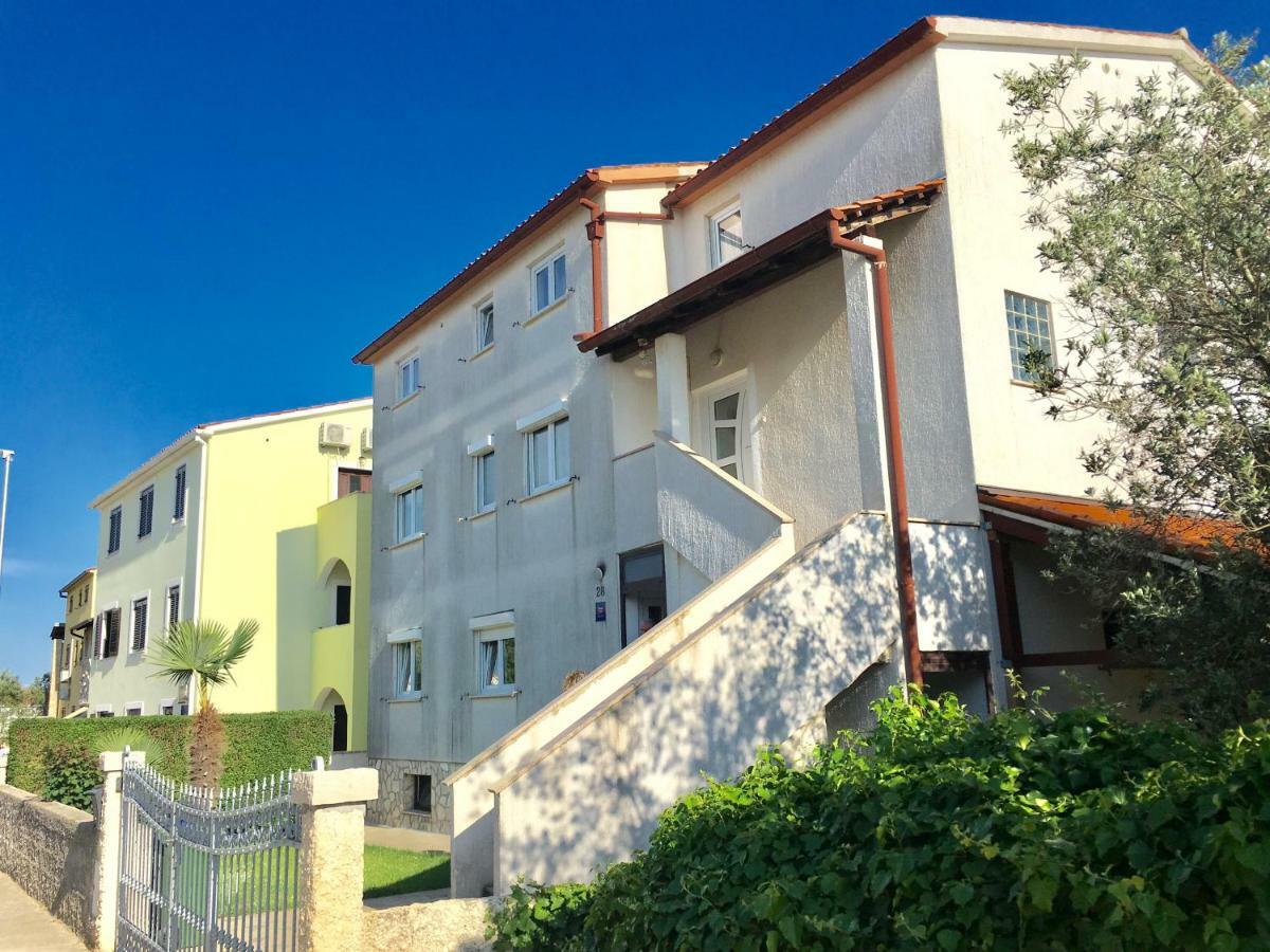 E & E Hotell Medulin Exteriör bild